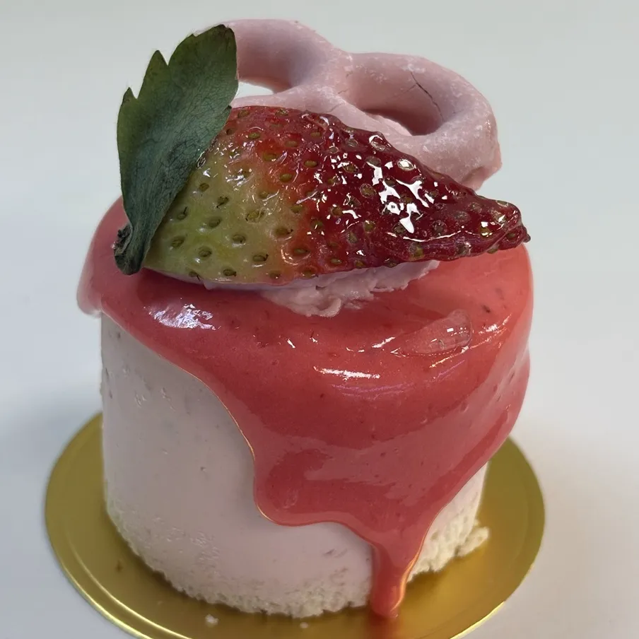 Strawberry Mini Cake