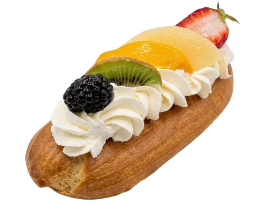 eclaire with fruits