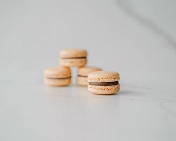 Apricot & Milk Chocolate Macaron