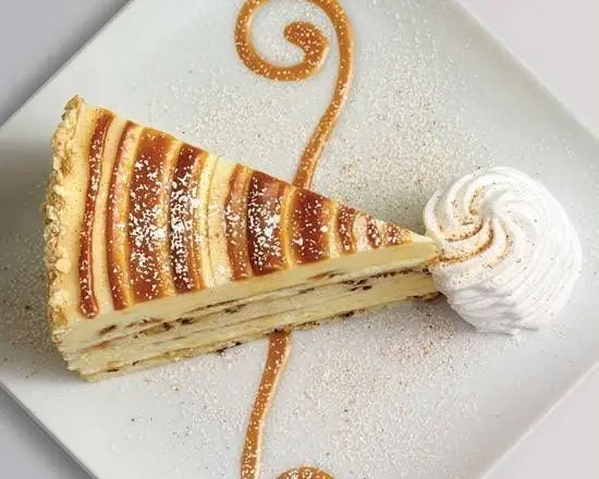 Cinnabon Cheesecake Slice